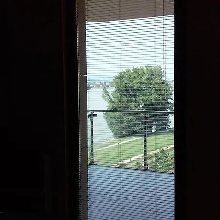 Apartment New Danube Flat *